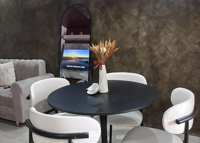 16 Ortigas Cozy 2-bedroom Staycation With Netflix & Wifi